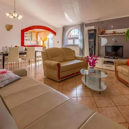Casa Montiron - Pet Friendly With Pool *