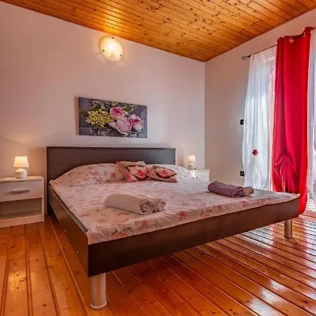Casa Montiron - Pet Friendly With Pool
