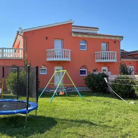 Ferienhaus Casa Montiron - Pet Friendly With Pool